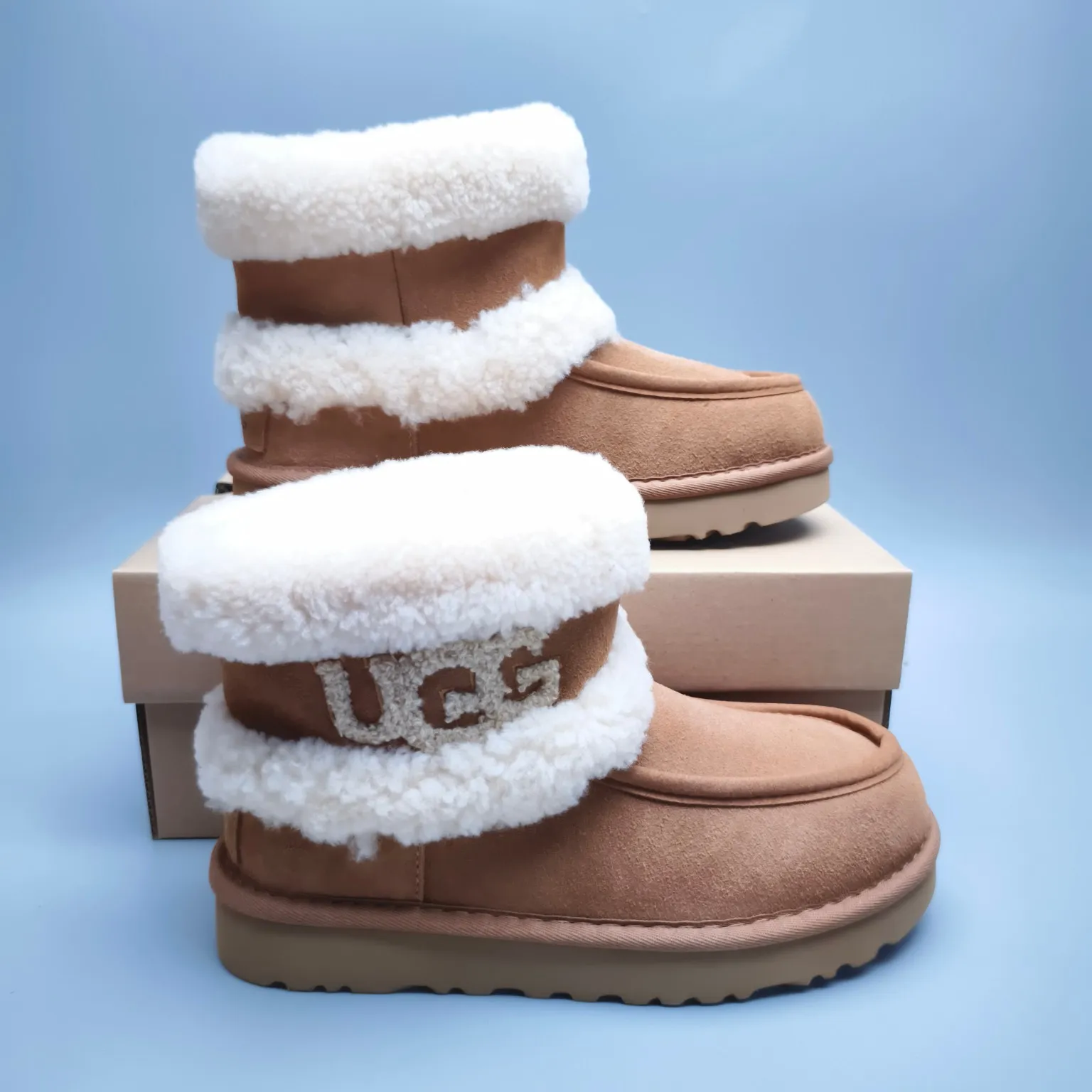 💰600 UGG sheepskin all-in-one snow boots 5410 Curly large LOGO mid-cut trendy boots Color: Maroon Black Size: 35-40